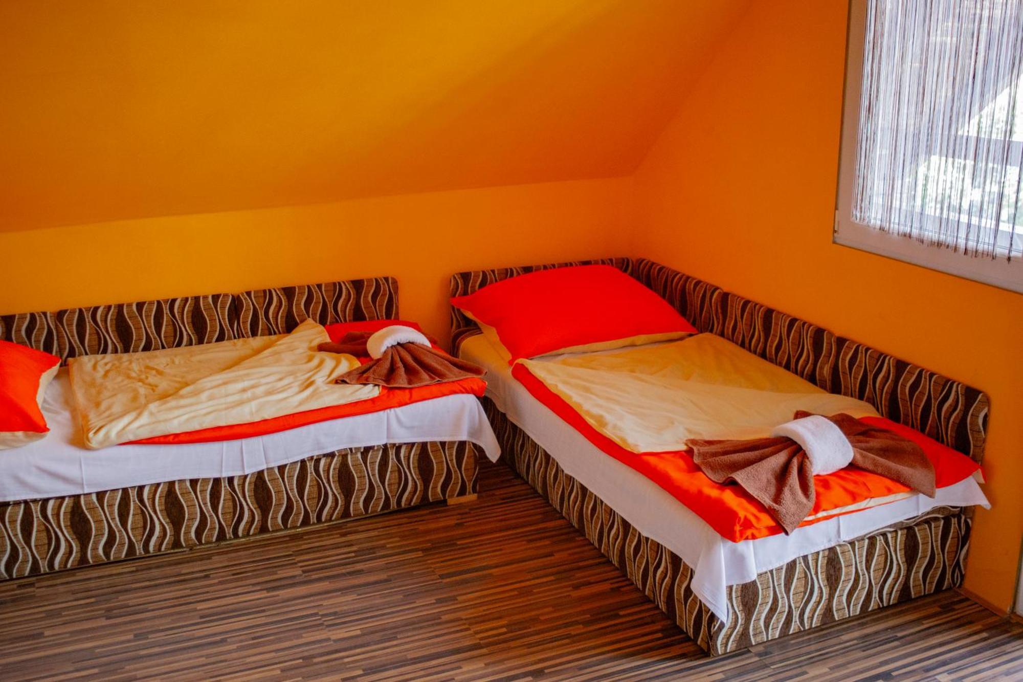 Aparthotel Vakacio Ueduelo Révfülöp Zewnętrze zdjęcie