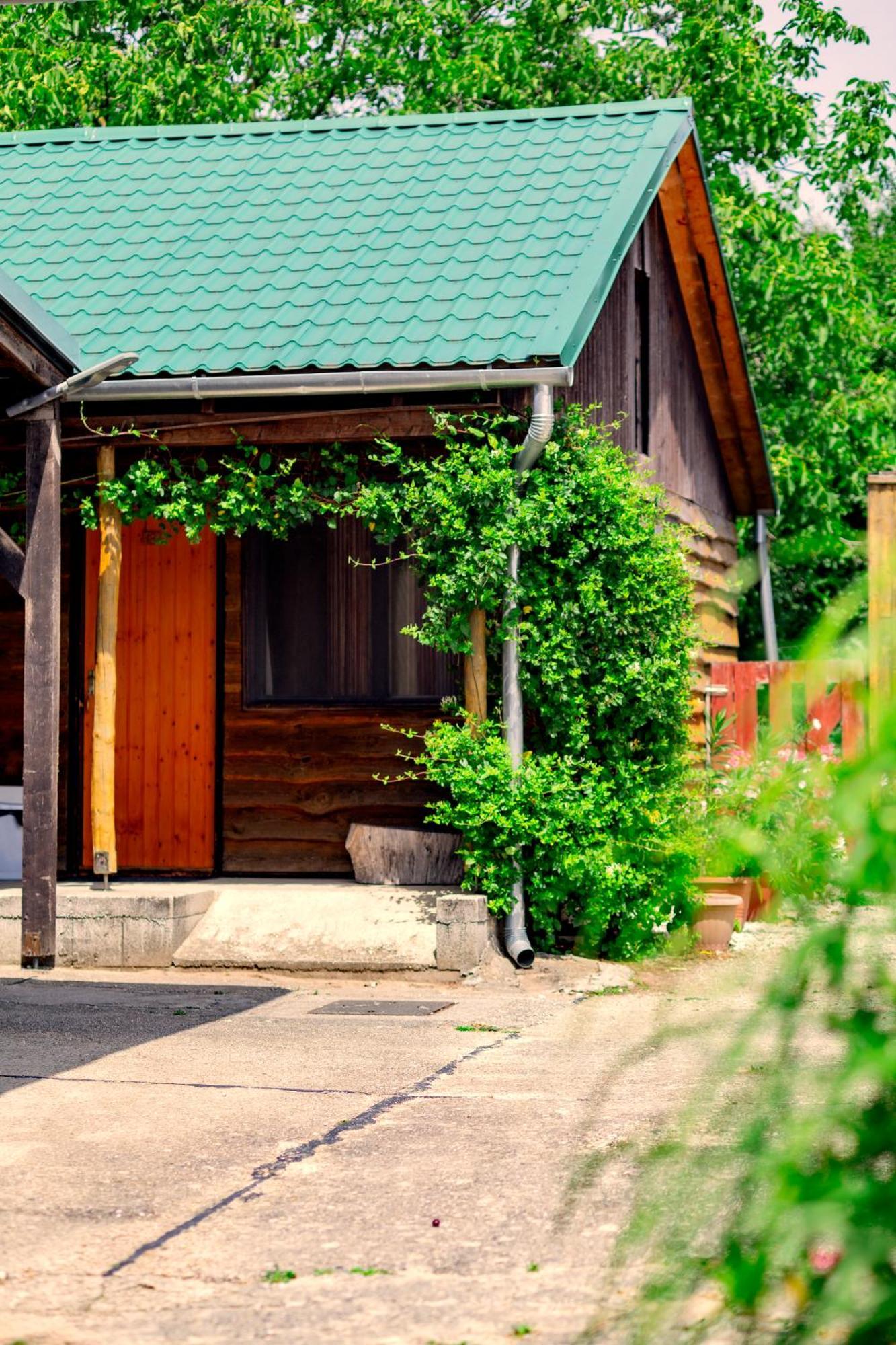 Aparthotel Vakacio Ueduelo Révfülöp Zewnętrze zdjęcie
