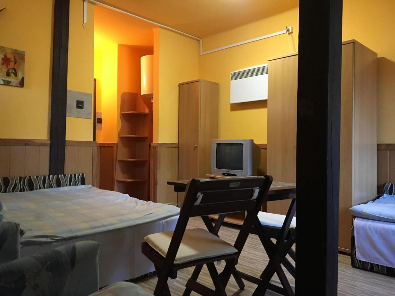Aparthotel Vakacio Ueduelo Révfülöp Zewnętrze zdjęcie