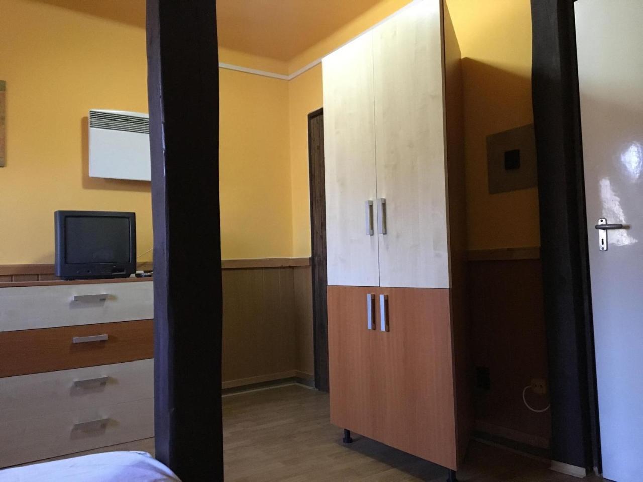 Aparthotel Vakacio Ueduelo Révfülöp Zewnętrze zdjęcie